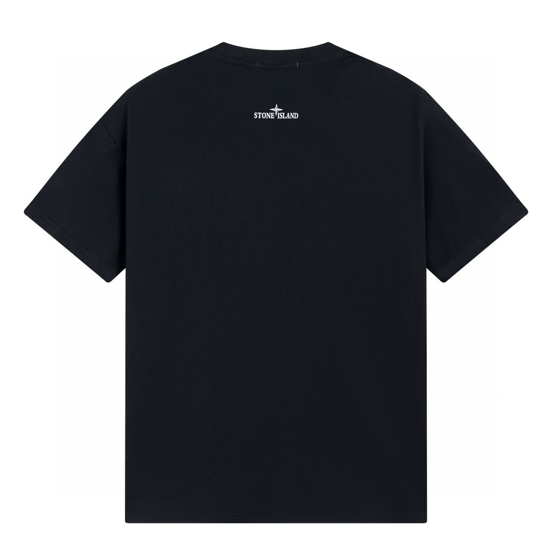 Monochromatic T-shirt