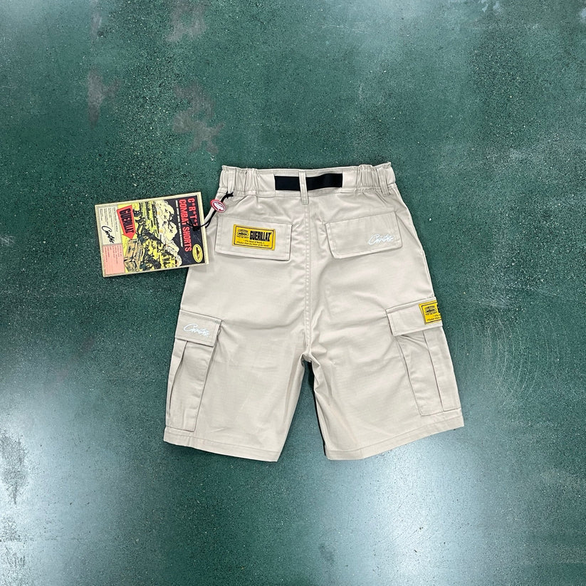 cargo shorts beige