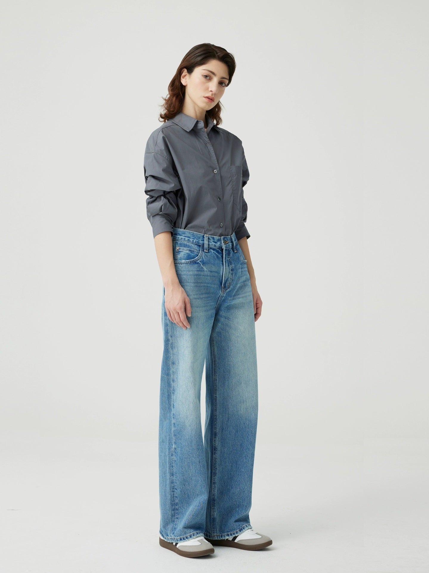 Straight Jeans