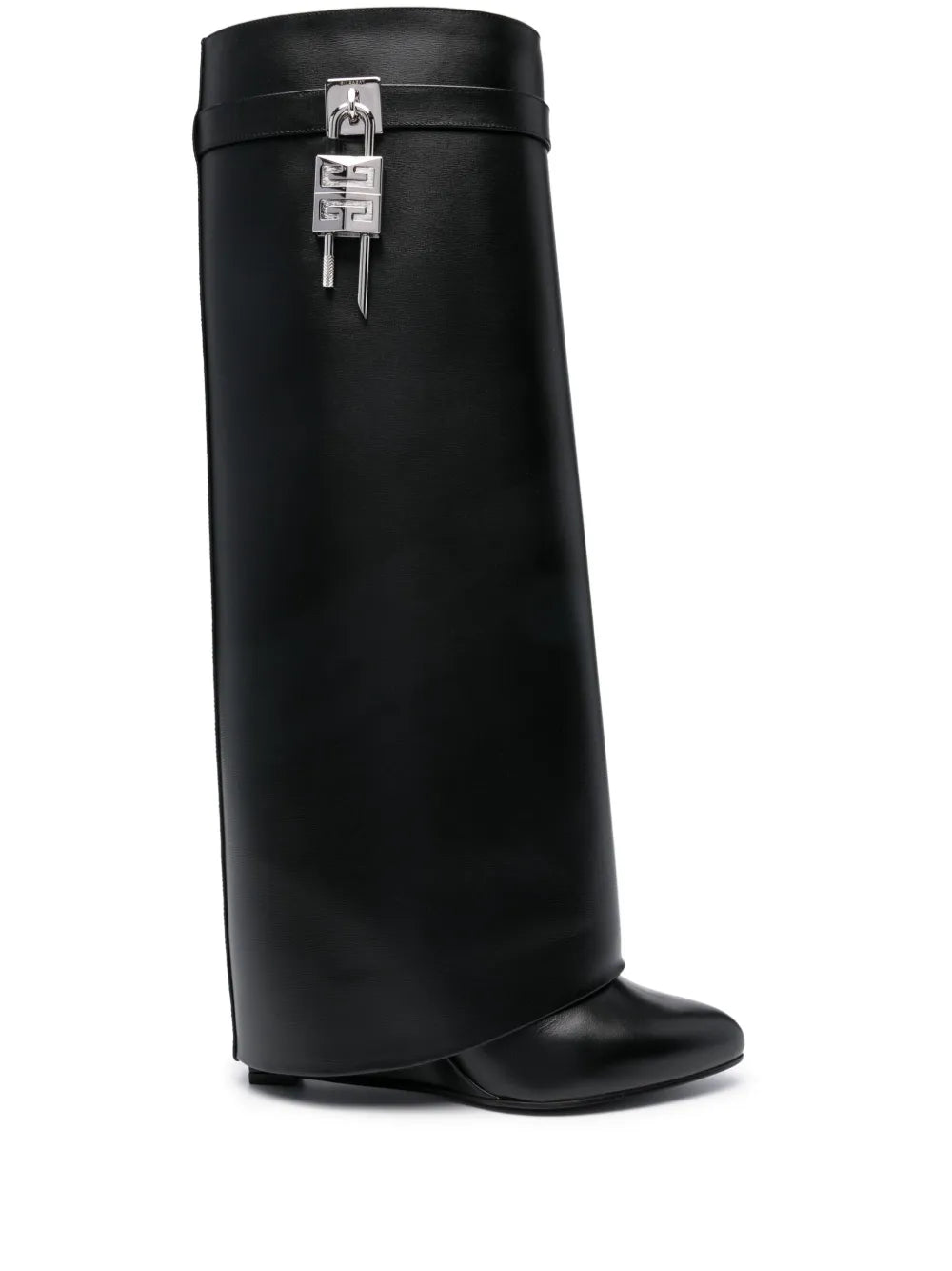 BLACK BOOTS