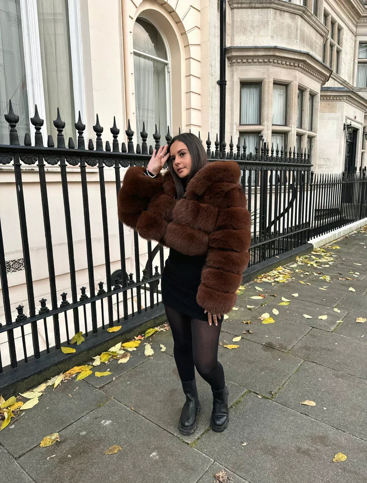 CROPPED MINI HOODED COAT CHOCO